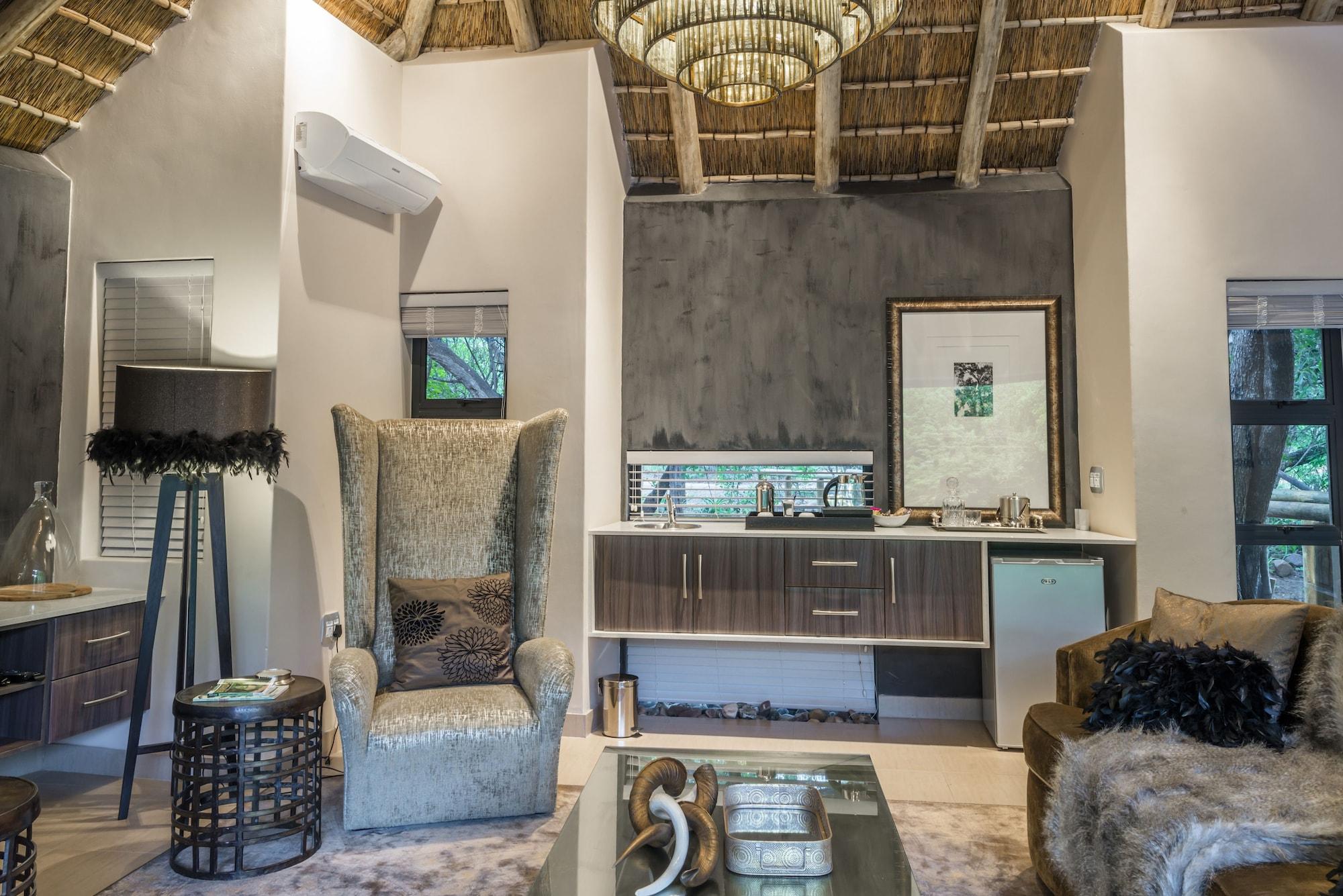 Am Lodge - Hoedspruit Buitenkant foto