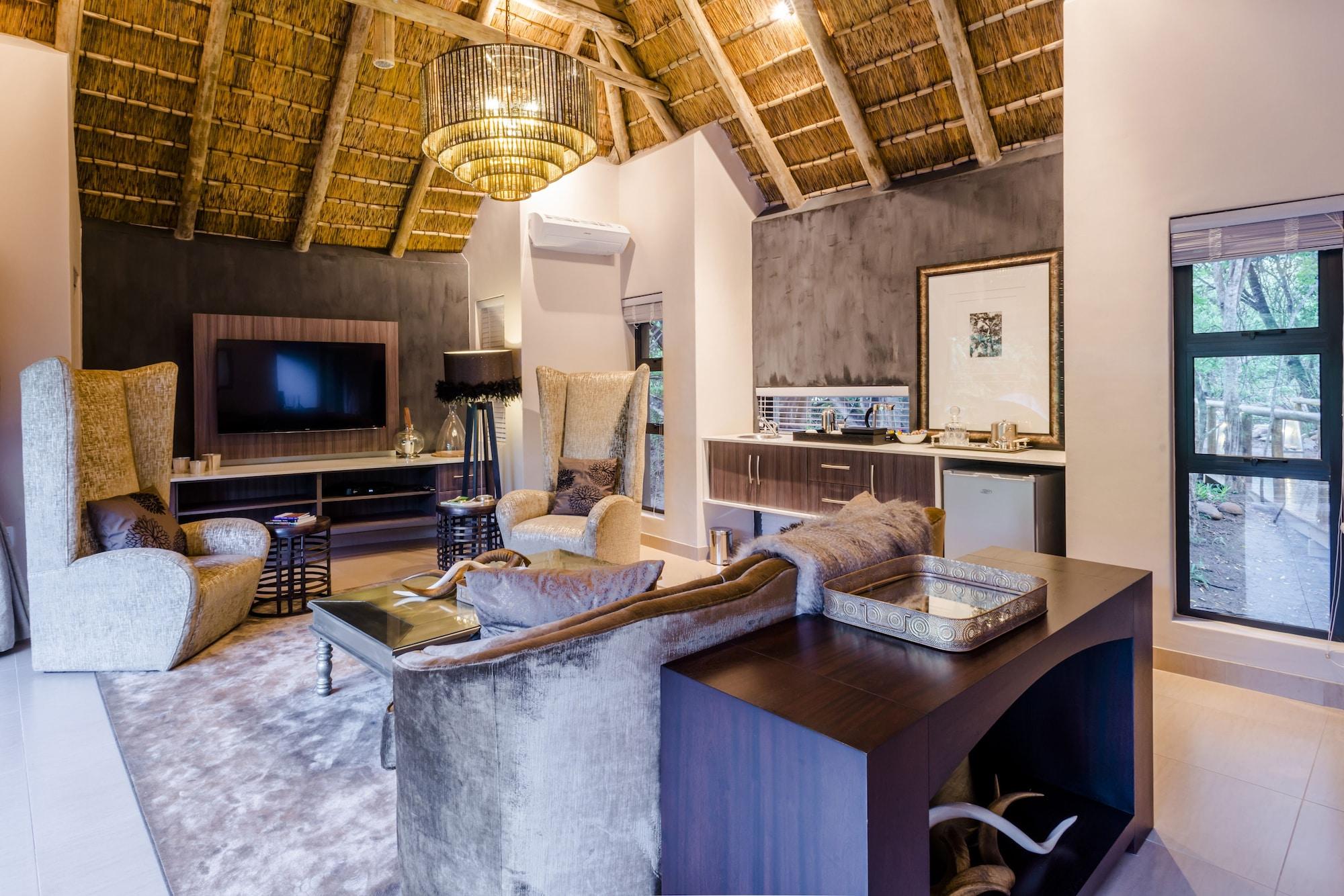 Am Lodge - Hoedspruit Buitenkant foto