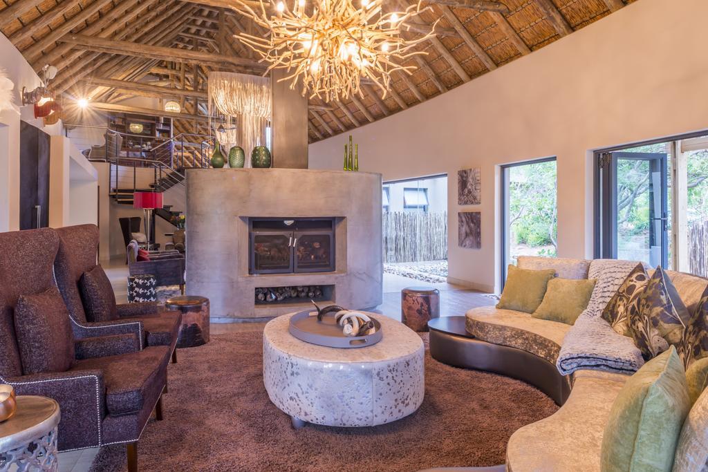 Am Lodge - Hoedspruit Buitenkant foto